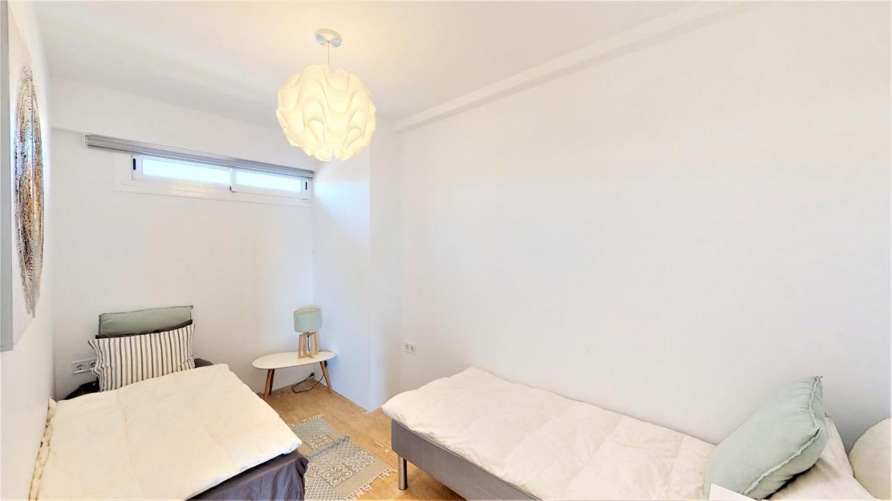 Olimpo - Fuengirola Beachfront Newly Renovated Apartment Екстер'єр фото